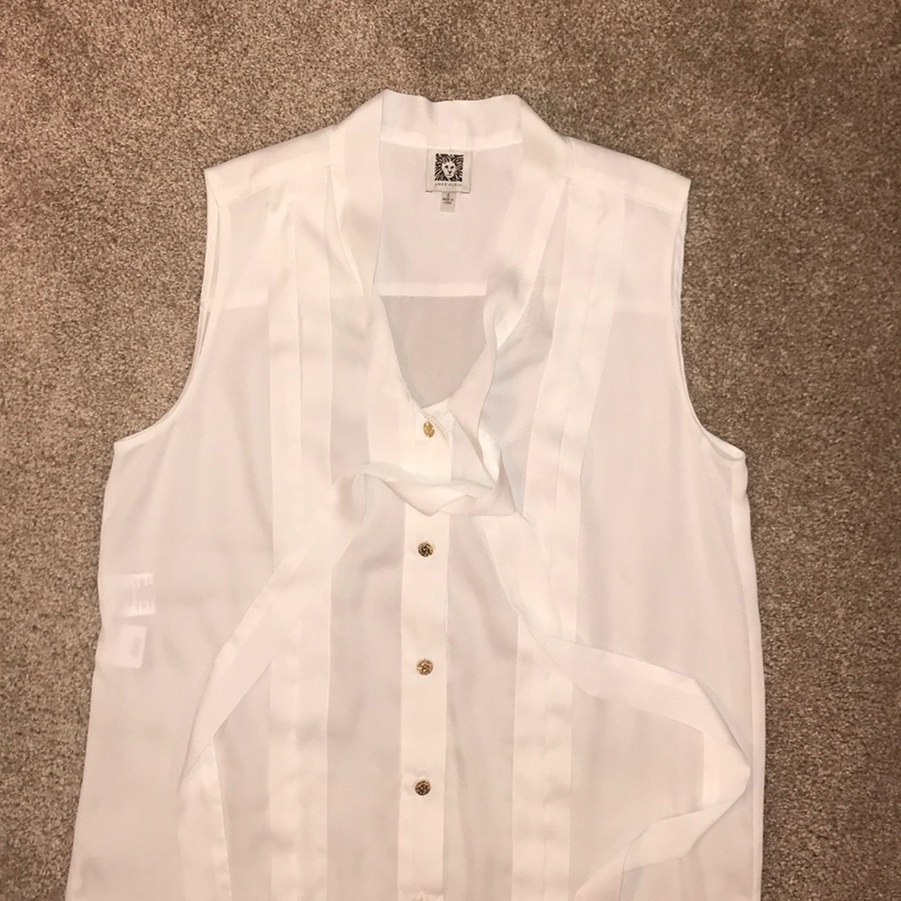Anne Klein sleeveless cream colored blouse